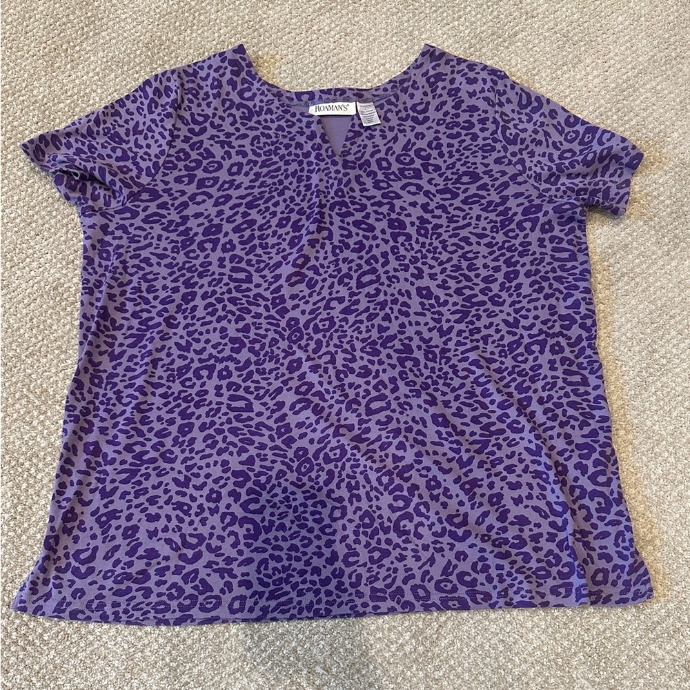 🌈 Roaman’s purple leopard shirt size Large 🌈